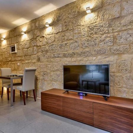 Orangery 101 - Duplex Studio Apartment Valletta Exterior photo